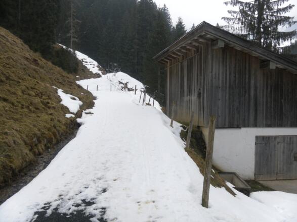 Anstieg aus dem Graben