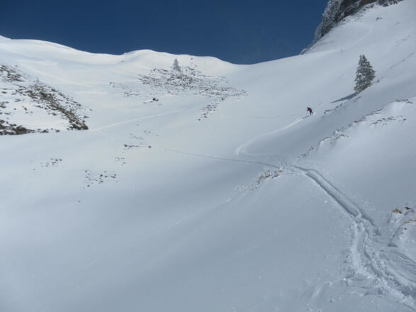 Abfahrt unter dem Sattel