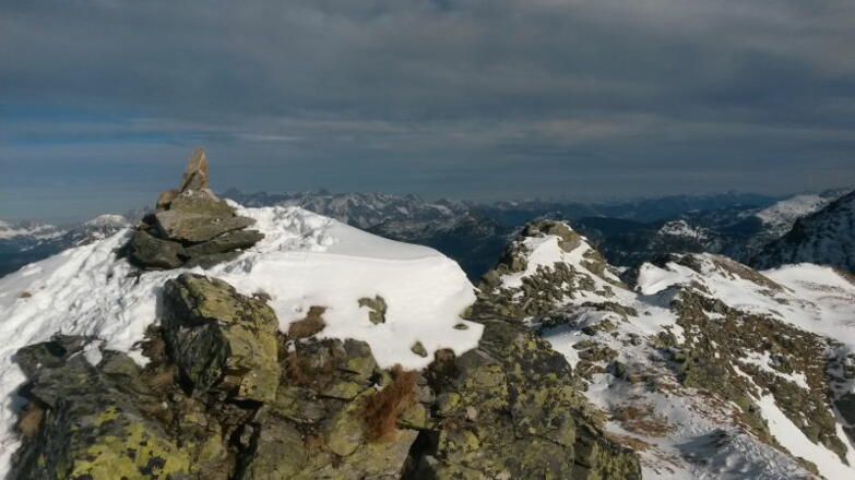 Gipfelsteinmann der Seekarschneid