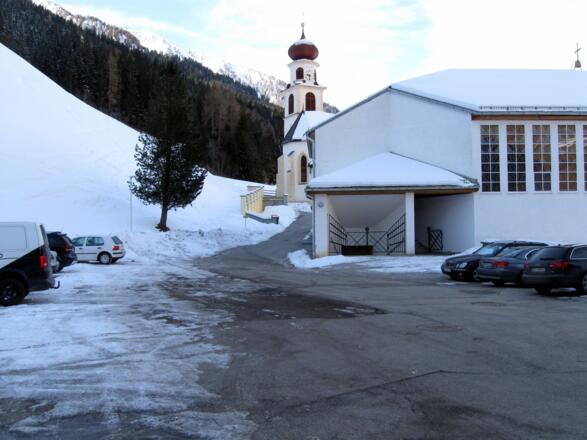 Start am Parkplatz beim Vidum und Kirchenwirt.