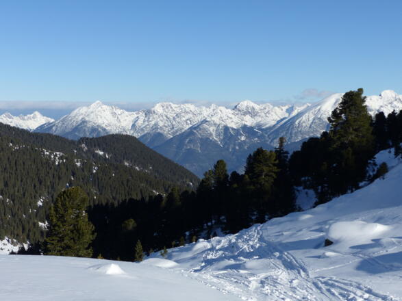 Blick nach der Steilstufe (Schwarzmoos) nach Norden zum Karwendel.