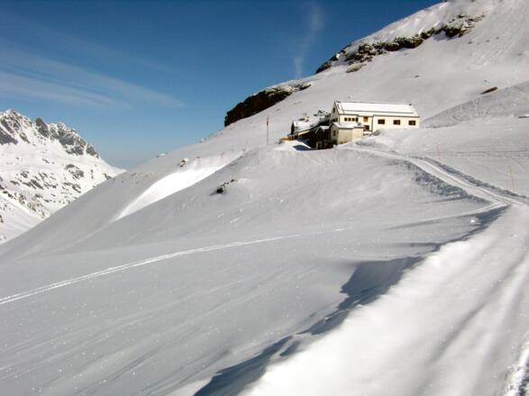 Wiesbadener Hütte 2443m