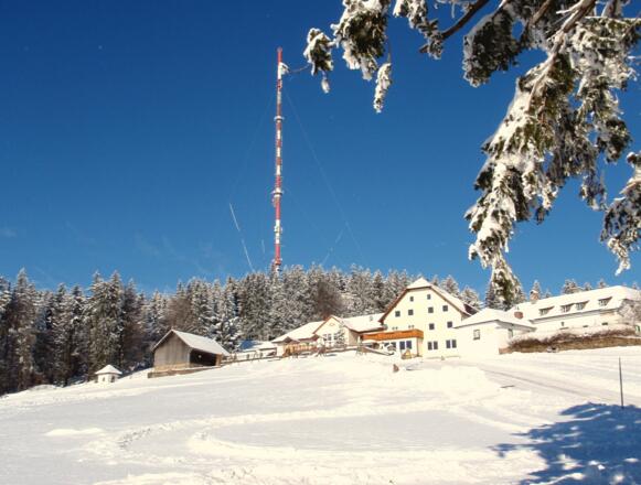 Giselahaus auf 895m mit Sender.