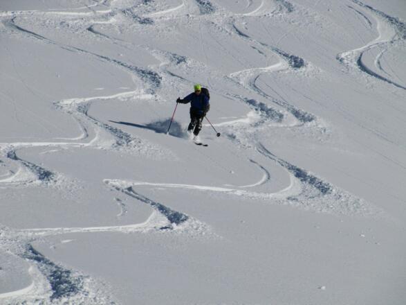 Idealschnee am Südwesthang