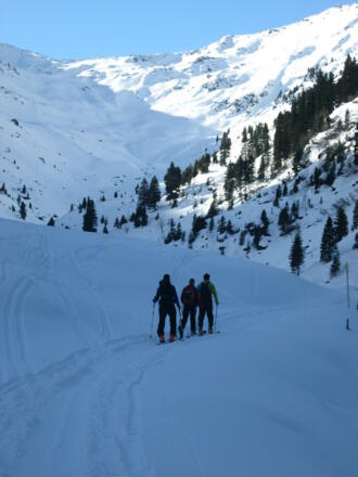 Durch den Frommgrund. Hinten der weitere Aufstieg zur Pallscharte