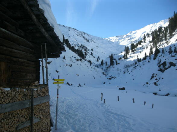 Vorbei an der Frommalm