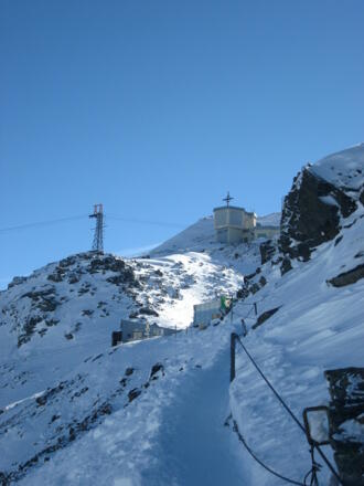 Seilversichert zur Hütte