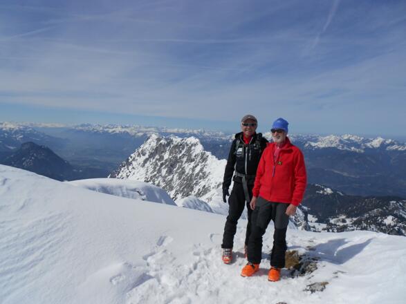 zwei Bergkameraden, jahrzehnte lang gemeinsam unterwegs