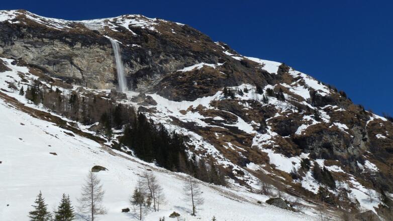 Südflanke Weiße Wand oberhalb vom Gschlößtal