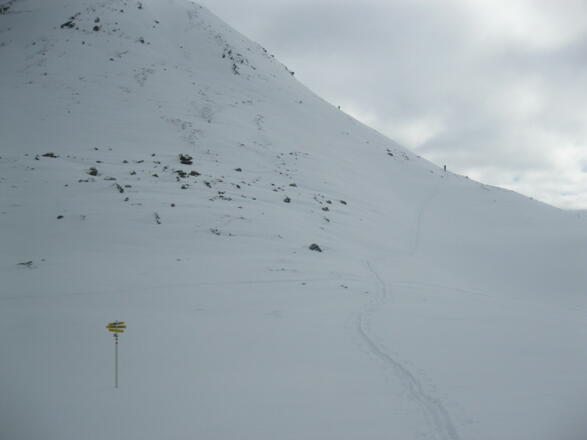 Es sind noch einige steilere Hänge zu queren