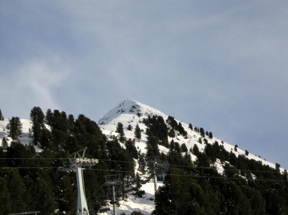 Rückblick zum Gipfel.