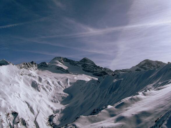 Fantastisches Panorama aus Großen Kaserer, Olperer und Fußstein. 