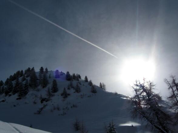 Um den Gipfelaufbau des Rauhen Kopf geht man in einem großen Bogen herum.