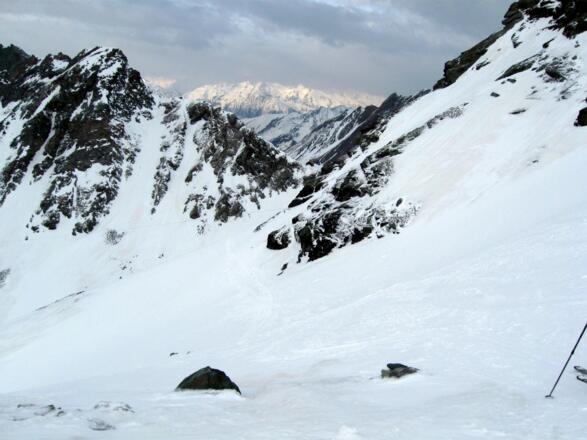 Rückblick zur Querung des Steilhanges unterhalb der sog. &quot;Schere&quot;.