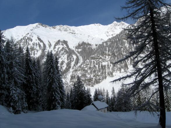 Kleine Kapelle beim Aufstieg in der &quot;Kalten Herberge&quot;.
