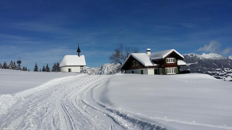Sehr gut präparierter Winterwanderweg beim Maisäß Matschwitz