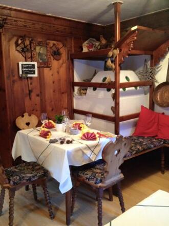 Stube Gasthof Kirchbrücke