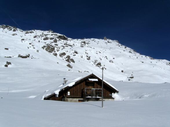 Das Ziel ist erreicht. Dahinter der Gipfel der Naviser Sonnenspitze.