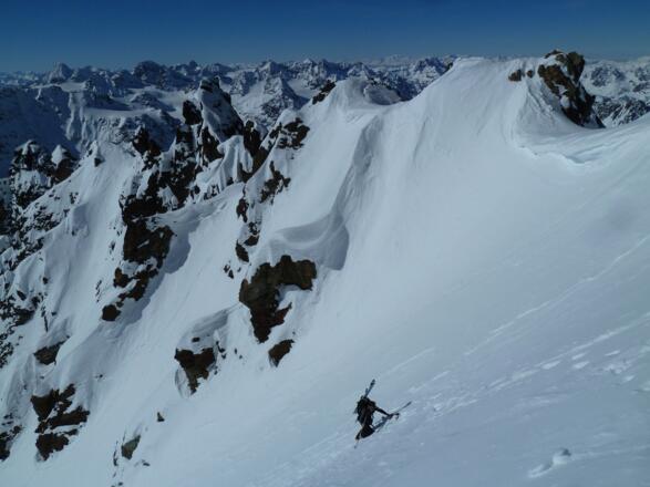Knapp 45° weist die Weilmannrinne im oberen Abschnitt auf (Foto: W. Gutmann)