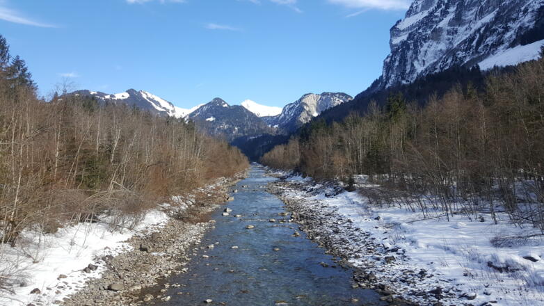 Winterwanderweg entlang der Bregenzerach