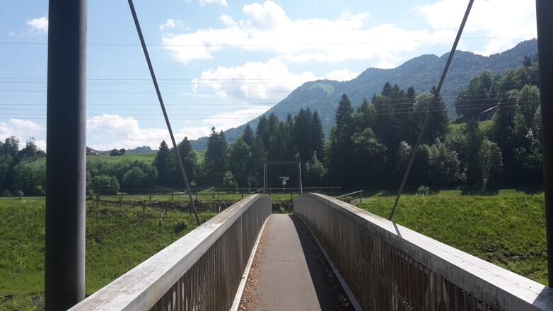 Holzhängesteg Stausee Andelsbuch