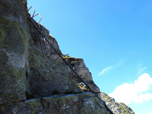 Leiter 2680m, Beginn der Sicherungen