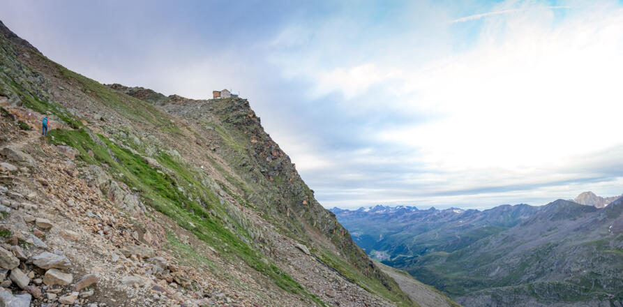 Das Ramolhaus steht wortwörtlich am Abgrund.