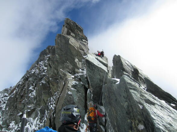 Platte III+ (oben an der Kante hangeln)