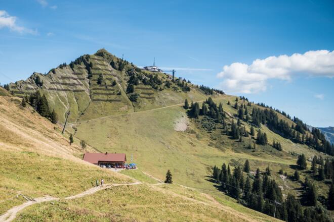 Das Walmendingerhorn mit der Oberen Lüchlealpe
