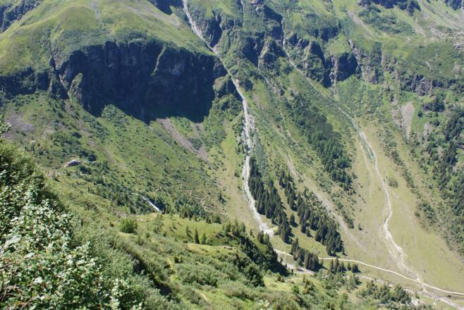 Blick zurück zur Gollinghütte und in die Untere Stegeralm