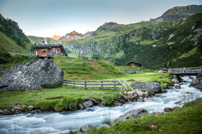 Ochsenalm (am Weg zur Neuen Regensburger Hütte)