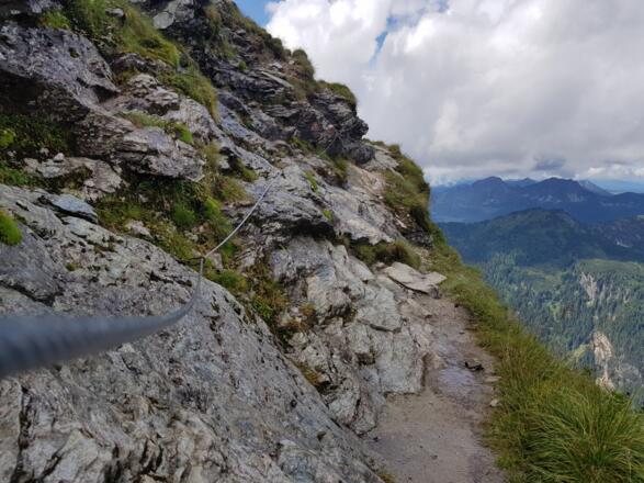 Seilversicherung am Hochwurzen Höhenweg zu den Giglachseen