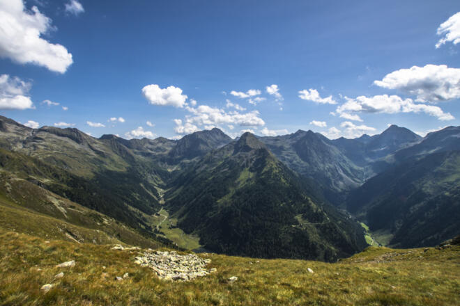 Blick vom Spielbühel ins Riesach- und Steinriesental