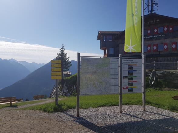 Das Wanderportal Hochwurzen-Berg mit neuen Infotafeln