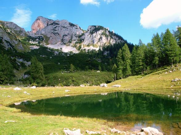Brunnsteinersee 1422m mit Roter Wand