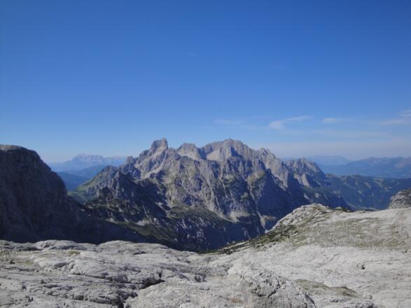 Der Gosaukamm vor der Hütte
