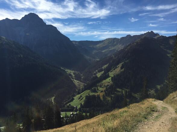 Blick ins Bärgunttal