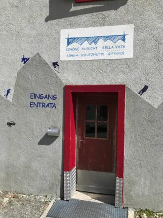 Eingang Bellavista Hütte