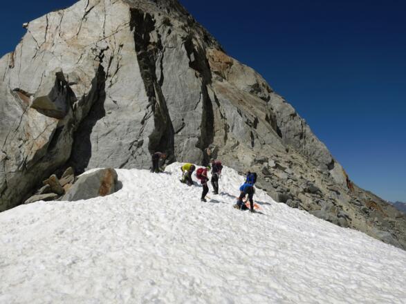 Der Urkundsattel ist erreicht.