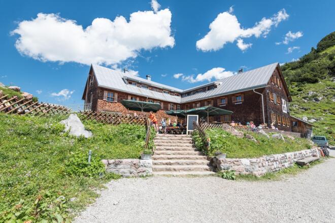 Ziel erreicht: Die Freiburger Hütte