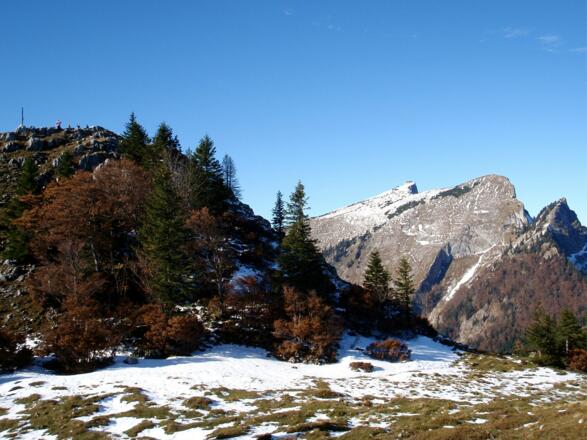 Vormauerstein 1451 m mit Schafberg