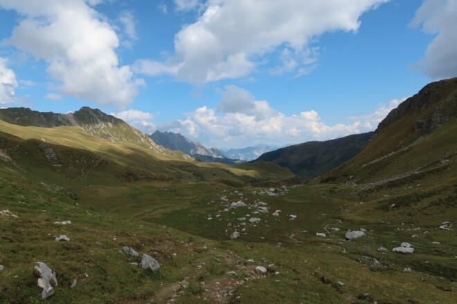 Blick durch das Rellstal ins Montafon