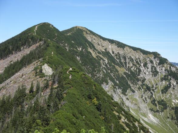 Die Zimnitzschneid vom Gartenzinken im Abstieg gesehen.
