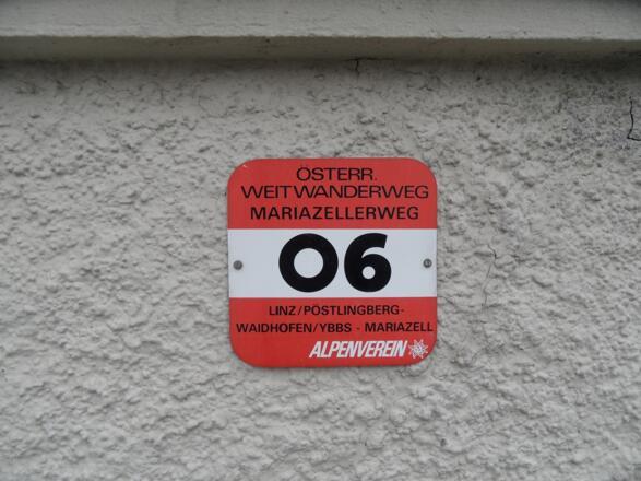 Hinweistafel auf der Pöstlingbergkirche.