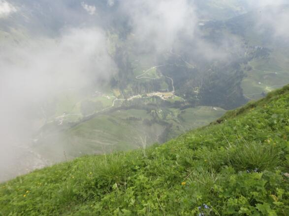 Tiefblick nach Schröcken