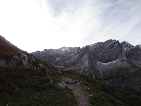 Blick beim Aufstieg auf die Braunarlspitze