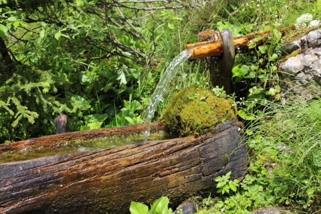 Brunntrog am Willi Schwaiger Weg