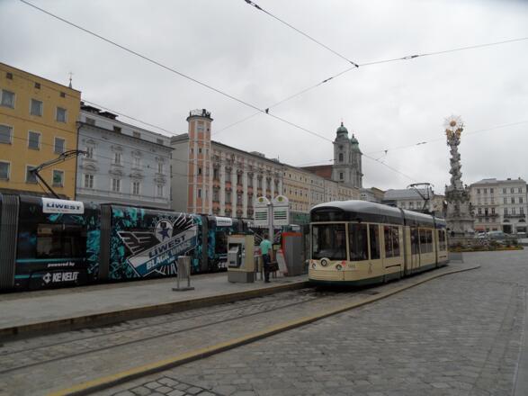 Die Talstation der Pöstlingbergbahn befindet sich am Linzer Hauptplatz.