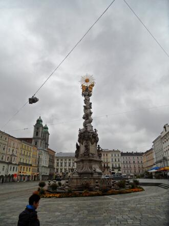 Die Dreifaltigkeitssäule am Linzer Hauptplatz.