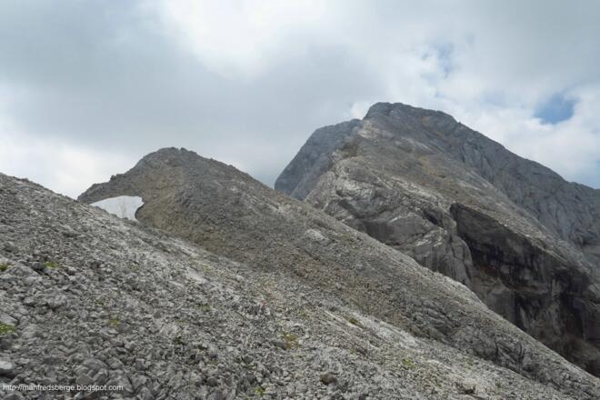 Dazwischen gibt es eine Scharte